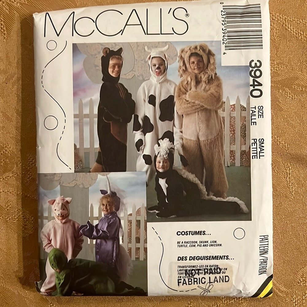 MCCall’s sewing patterns costumes 3940 cow pig Lion turtle skunk unicorn